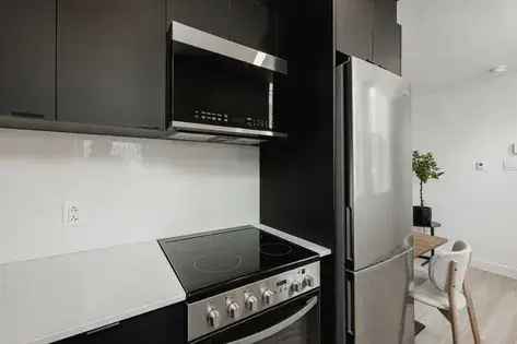 1 room apartment of 35 m² in Montreal