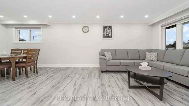 House For Sale in Mississauga, Ontario