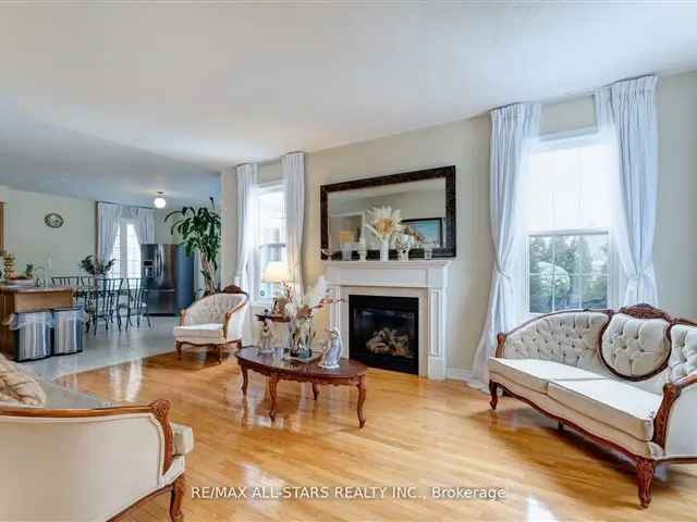 Elegant 3000+ Sq Ft Markham Home: Luxury Living