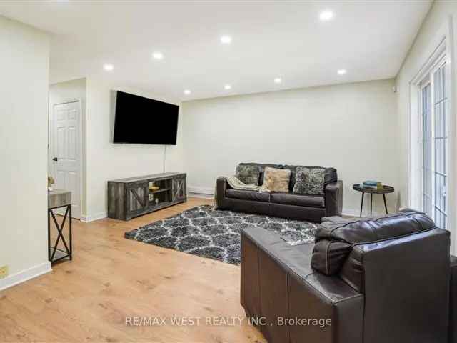 House For Sale in Bradford West Gwillimbury, Ontario