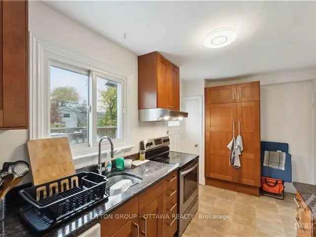 3 Bed 2 Bath Townhome in Westboro - Fantastic Location