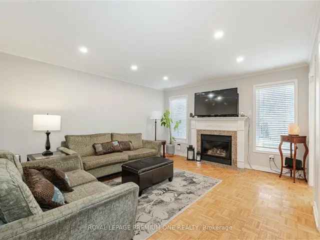 House For Sale in Vaughan, Ontario