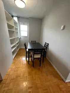 1 room apartment of 184 m² in Toronto