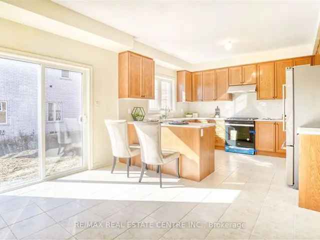 House For Sale in Oshawa, Ontario