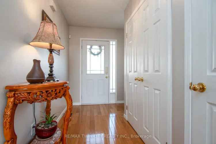 Charming Baden Semi-Detached Home Family-Friendly 3 Bed 4 Bath