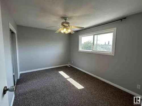 Renovated 3 Bed 2 Bath Home in Edmonton
