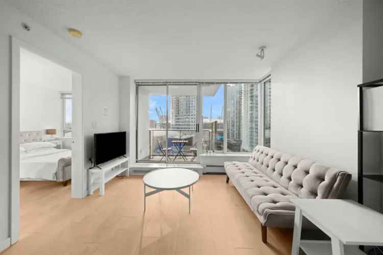 Downtown Vancouver Condo 1 Bed + Den ESPANA Amenities Pool Gym