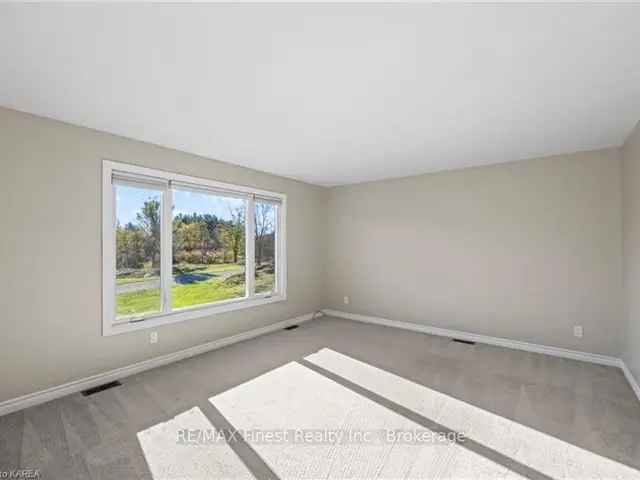 House For Sale in South Frontenac, Ontario