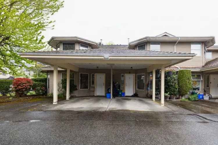 3-Bedroom Townhouse near Richmond Centre Family Friendly