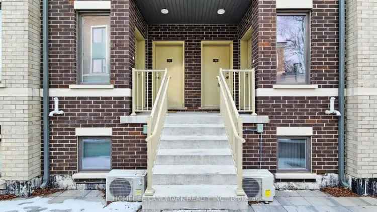 House For Sale in Toronto, Ontario