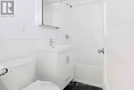 1 room apartment of 270 m² in Toronto