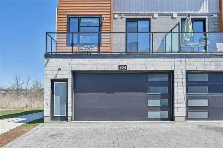 Modern 4-Bedroom Townhome in Hyde Park