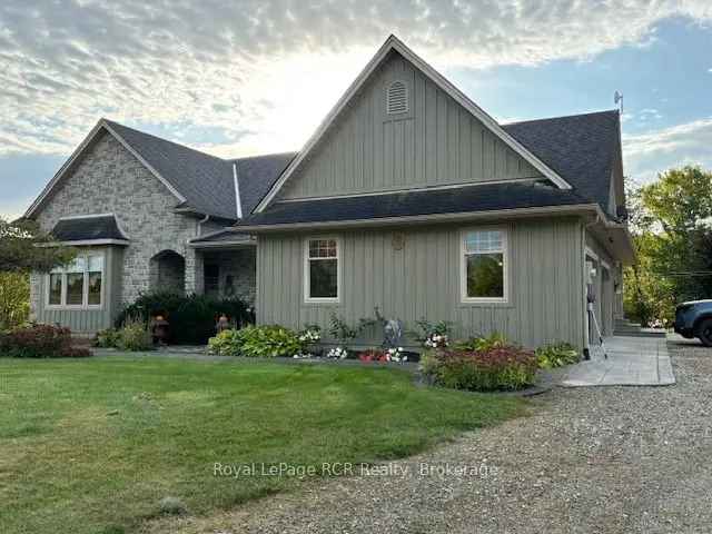 House For Sale in Southgate, Ontario