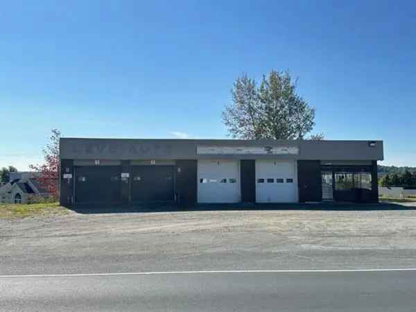 Commercial Building For Sale High Visibility Large Lot