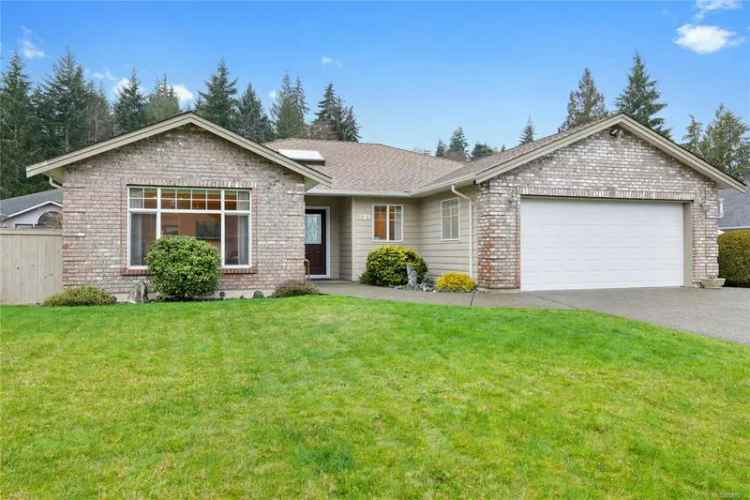 Qualicum Beach Rancher - 3 Bed 2 Bath - Private Garden - Double Garage