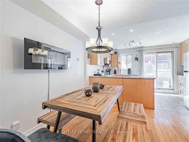 Victorian Townhome Modern Loft High Ceilings Downtown Toronto