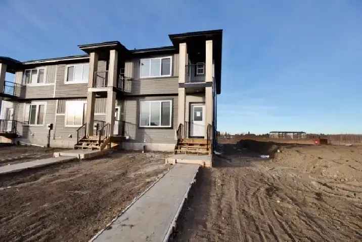 Redwater 3 Bed 25 Bath Townhouse For Rent