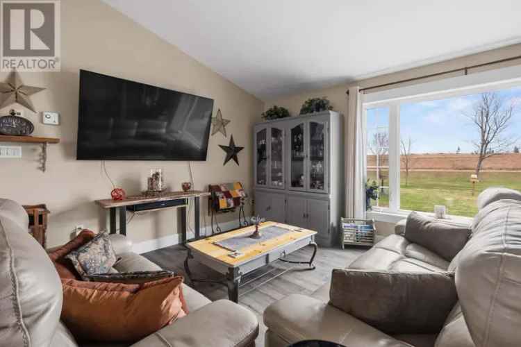 5-Bedroom Rancher on 3 Acres Near Kensington