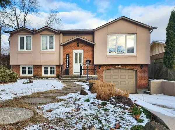 House For Sale in Ottawa, Ontario