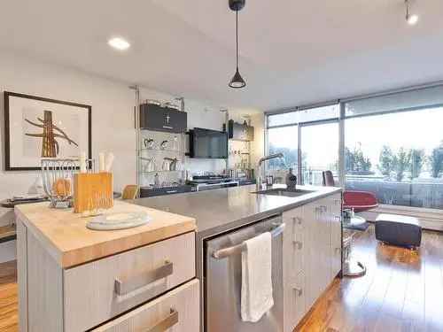 Vancouver BC Exquisite Suite with Mountain Views and Upgrades