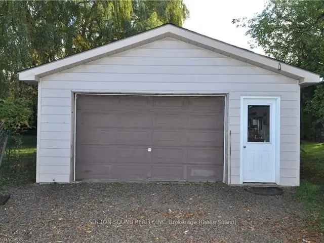 3 Bed 5 Bath City View Home New Upgrades Huge Lot 2 Car Garage