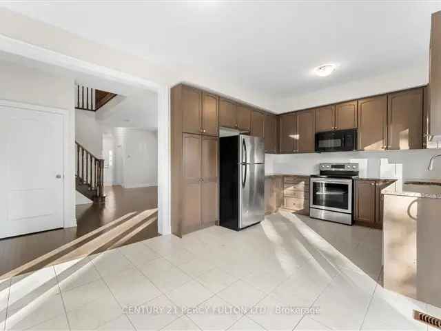 4 Bedroom Family Home in Southwest Barrie