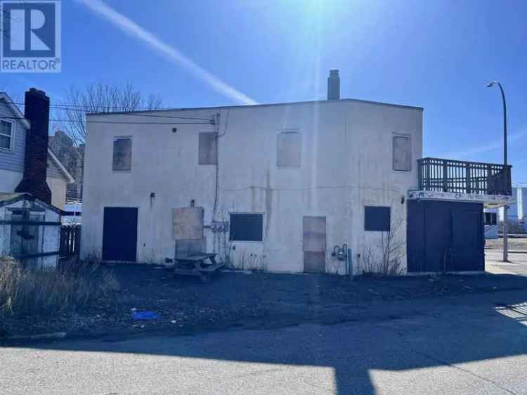 Variety Store with 2 Homes - Property ID 38686