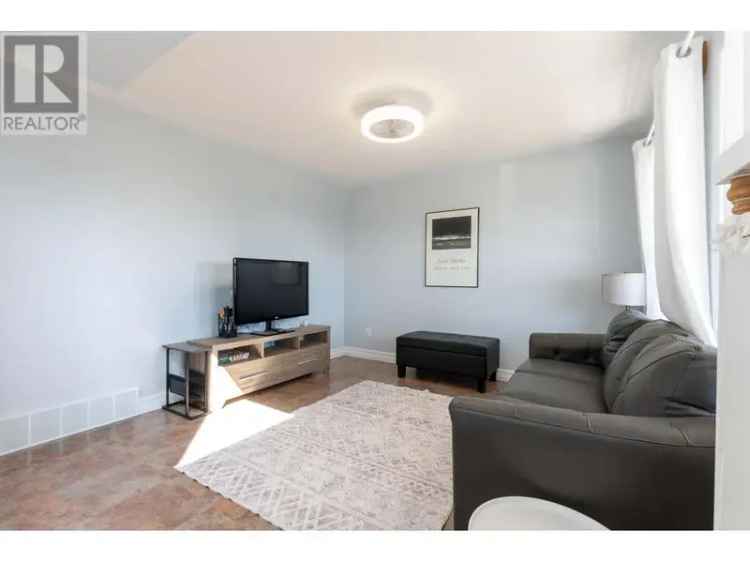 3 Bed 3 Bath Home Westmount Drive Prince George