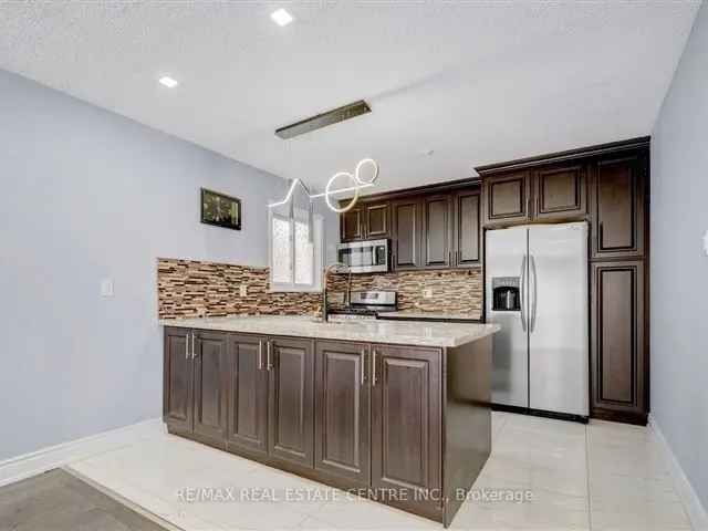 House For Sale in Mississauga, Ontario