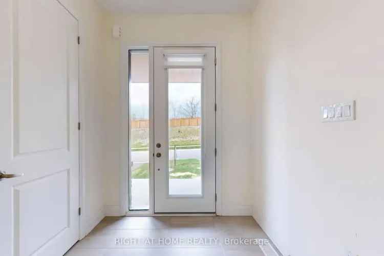 Luxury 4-Bedroom Home Near Barrie - Modern Family Living