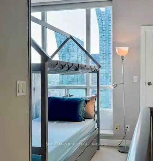 Buy Penthouse Loft in Yonge and Sheppard with Stunning Features