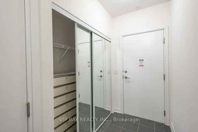 1 Bed Plus Den Condo in Beverly Hills Condos Richmond Hill