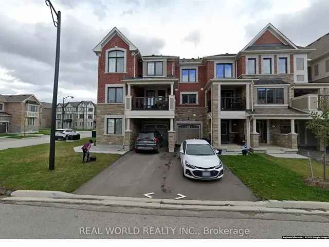 Townhouse For Sale in Richmond Hill, Ontario