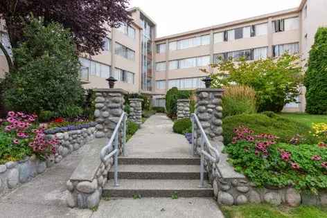 1 room apartment of 51 m² in Vancouver