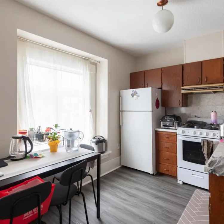 Kitsilano 5 Unit Revenue Property