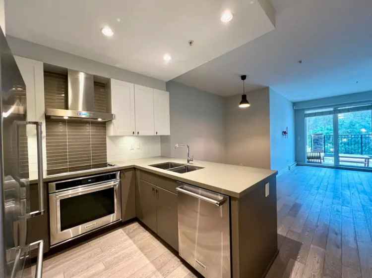 Sullivan Heights Condo for Sale - 1 Bed + Den - 696 sq ft