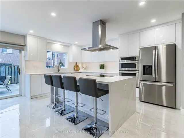 Luxury Detached Home in Dempsey with $250K in Renovations