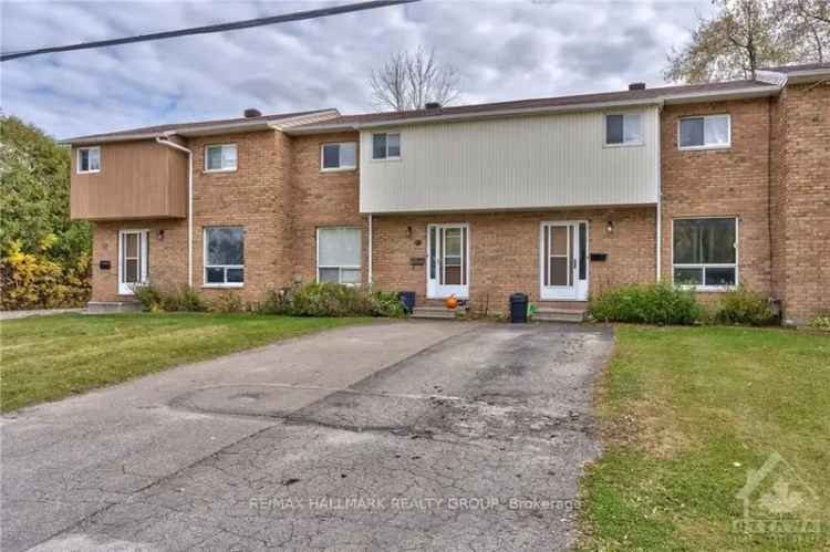 House For Sale in Perth, Ontario