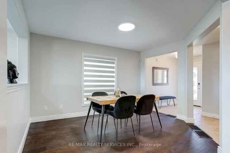 Modern Detached Home with Legal Basement Apartment Near Top Schools