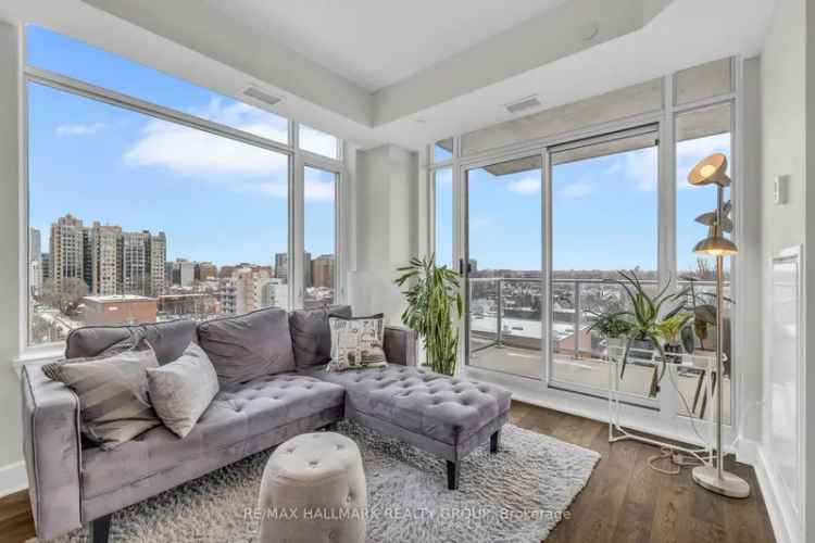 Rent 1 Bedroom Apartment in Centretown with Rooftop Pool and Modern Amenities