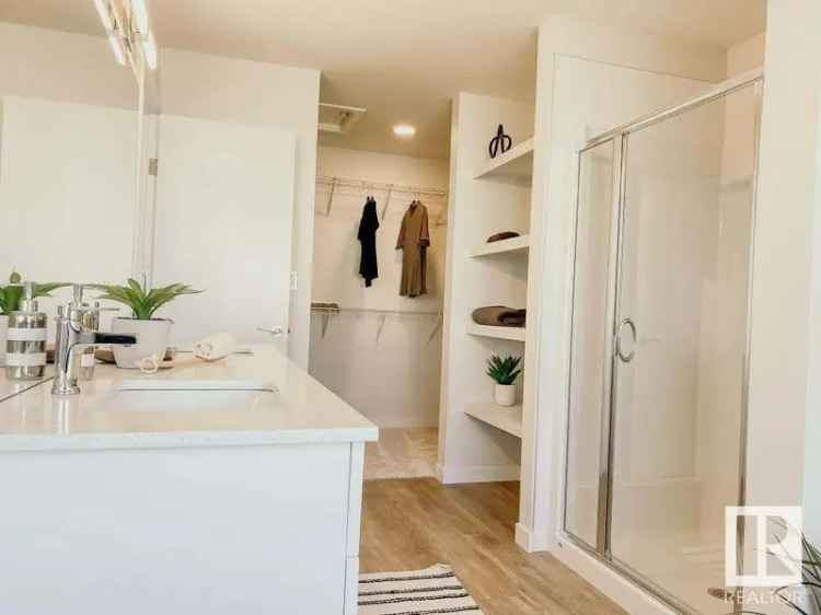 Entertain Impression 22 by Cantiro Homes in Greenbury