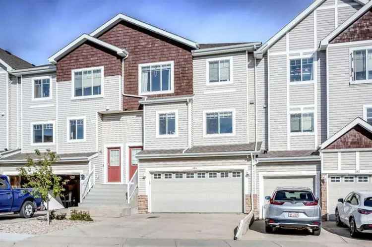 Stunning Executive Townhouse in Hidden Valley - 2 Master Suites, Walkout Basement, Double Garage