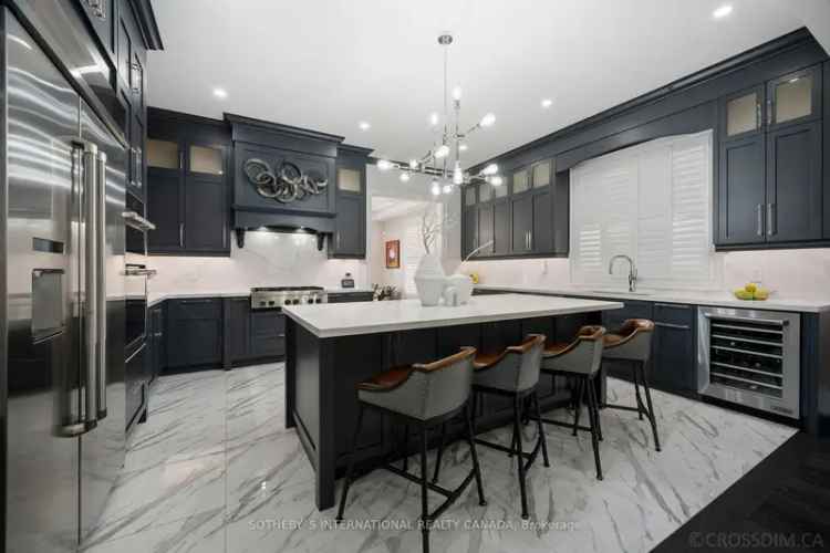 Luxury Family Home in The Kingsway: Spacious, Elegant Living