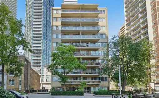 1 room apartment of 71 m² in Toronto