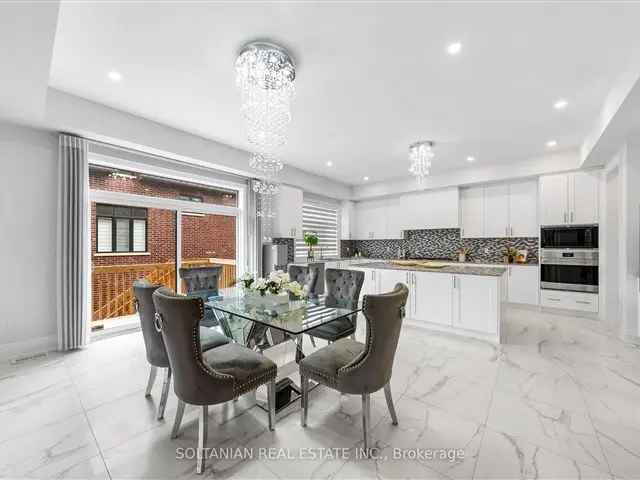 Luxury Willowdale Home 4 Beds 4 Baths Near Yonge & Finch