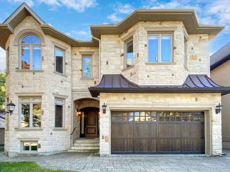 House For Sale in Toronto, Ontario