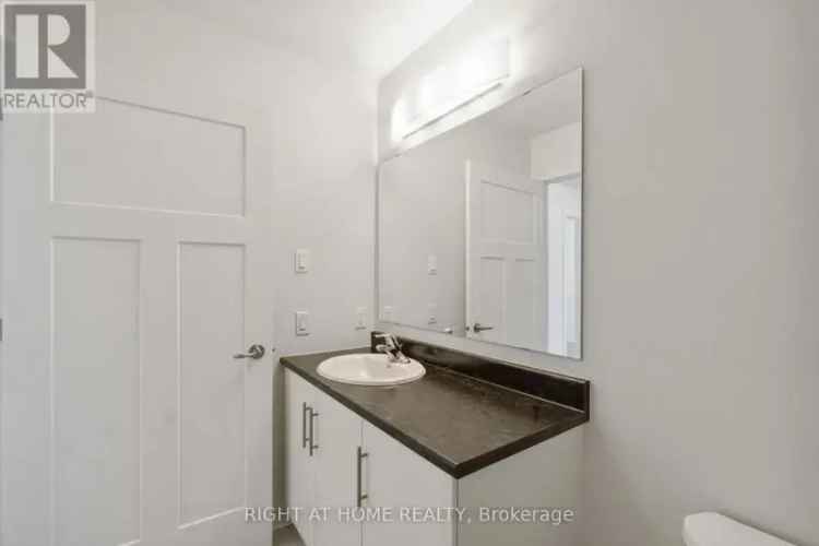 Stunning 3-Bed 3.5-Bath Townhome in Carleton Place