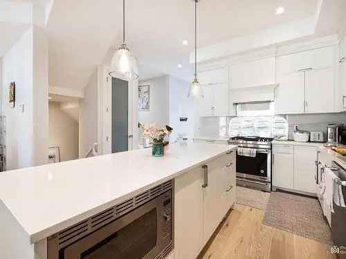 4 Bedroom 4 Bathroom Home for Sale in South Surrey