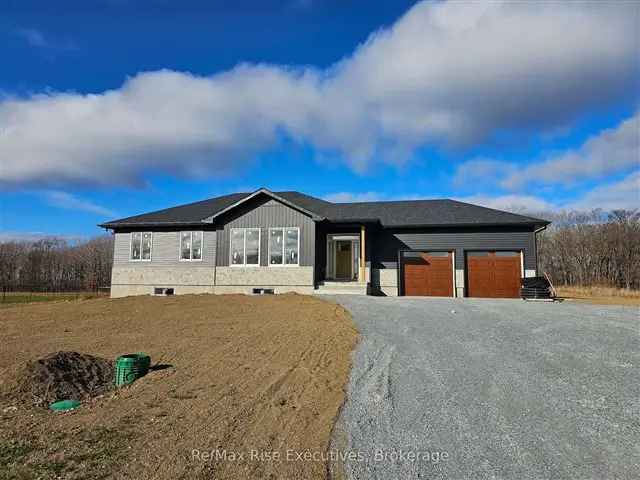 1425 Sq Ft Raised Bungalow 3 Beds 2 Baths 2 Car Garage