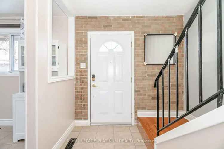 Condo For Sale in Brampton, Ontario